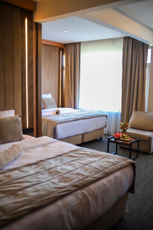 The Park Hotel Provincia di Provincia di Istanbul Esterno foto
